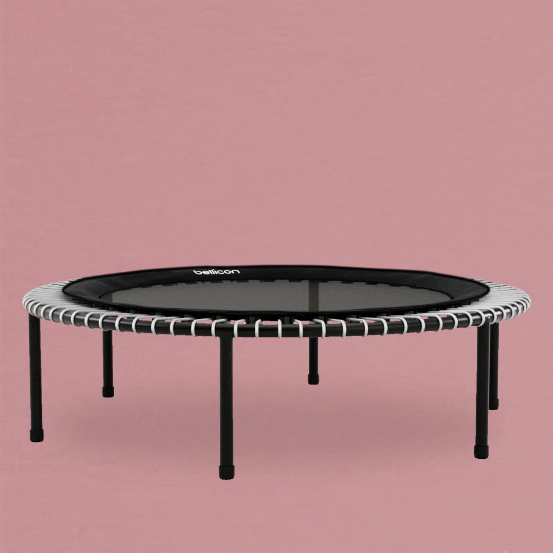 A point-elastic bellicon jumping mat.