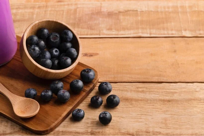 Symbol image blueberries.